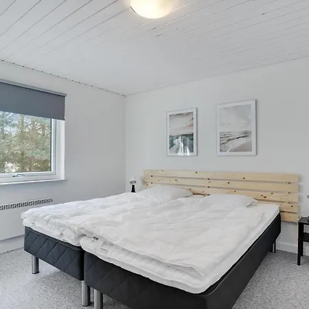 Amazing Home In Blavand With Sauna *